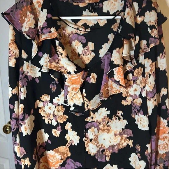 Vero Moda Floral Ruffle Blouse - Picture 2 of 5